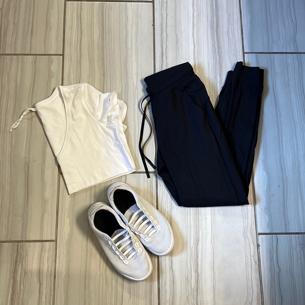 Lululemon v-neck white shirt 4